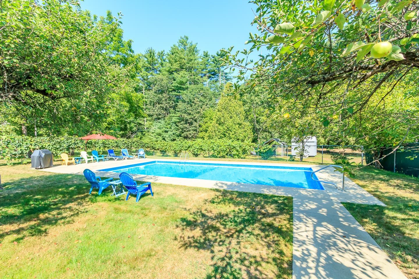 Londonderry, New Hampshire 03053, United States, 4 Bedrooms Bedrooms, ,2 BathroomsBathrooms,Residential,Pending,196051