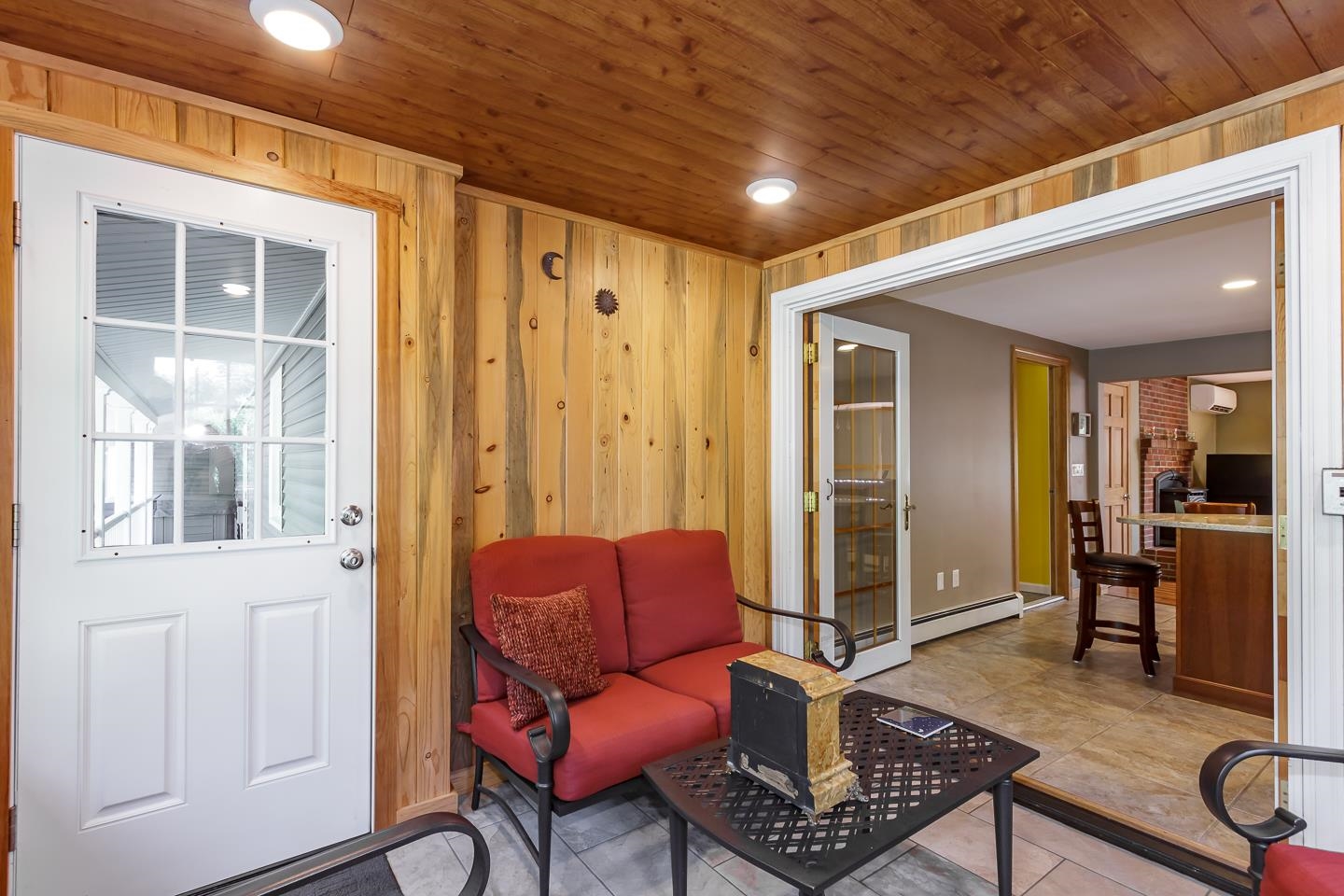 Londonderry, New Hampshire 03053, United States, 4 Bedrooms Bedrooms, ,2 BathroomsBathrooms,Residential,Pending,196051