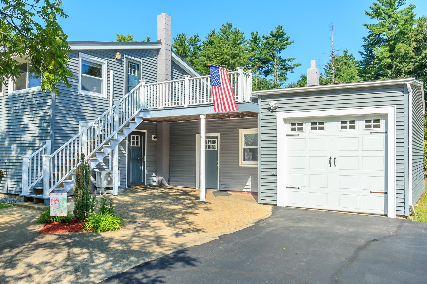 Londonderry, New Hampshire 03053, United States, 4 Bedrooms Bedrooms, ,2 BathroomsBathrooms,Residential,Pending,196051