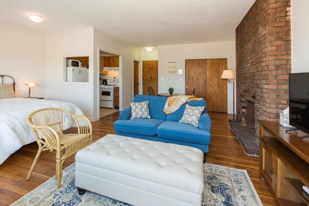 Photo of 220 Beacon Street #2, Boston, MA 02116 (MLS # 5079966)