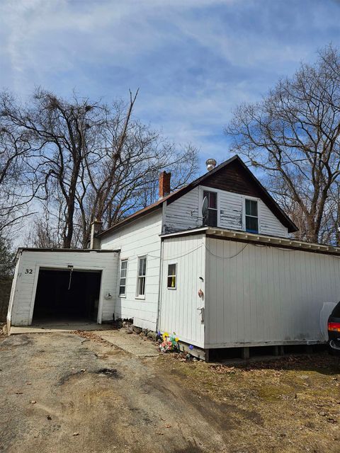 32 Charles Street Keene NH 03431