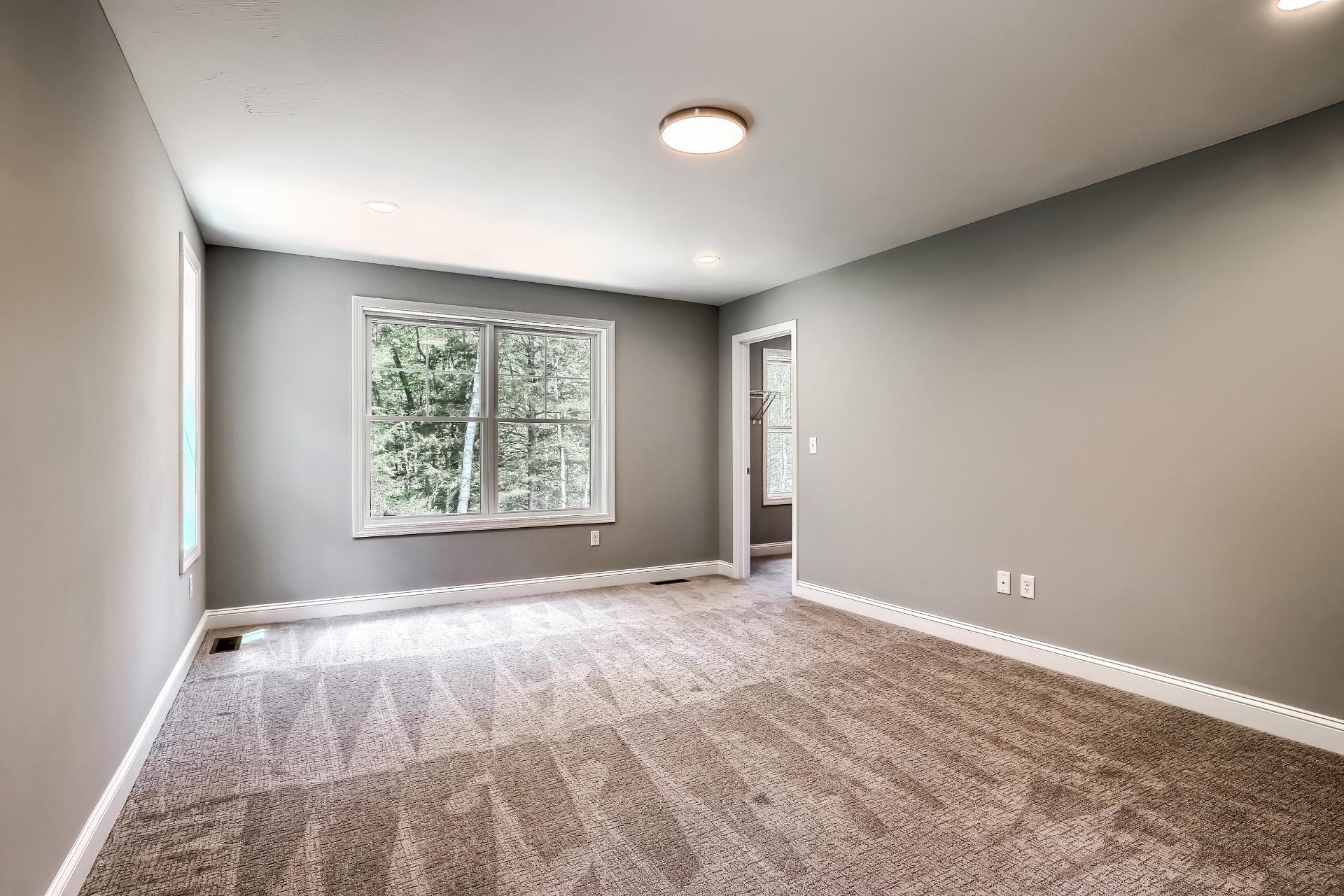 Concord, New Hampshire 03301, United States, 3 Bedrooms Bedrooms, ,3 BathroomsBathrooms,Residential,Active,121038