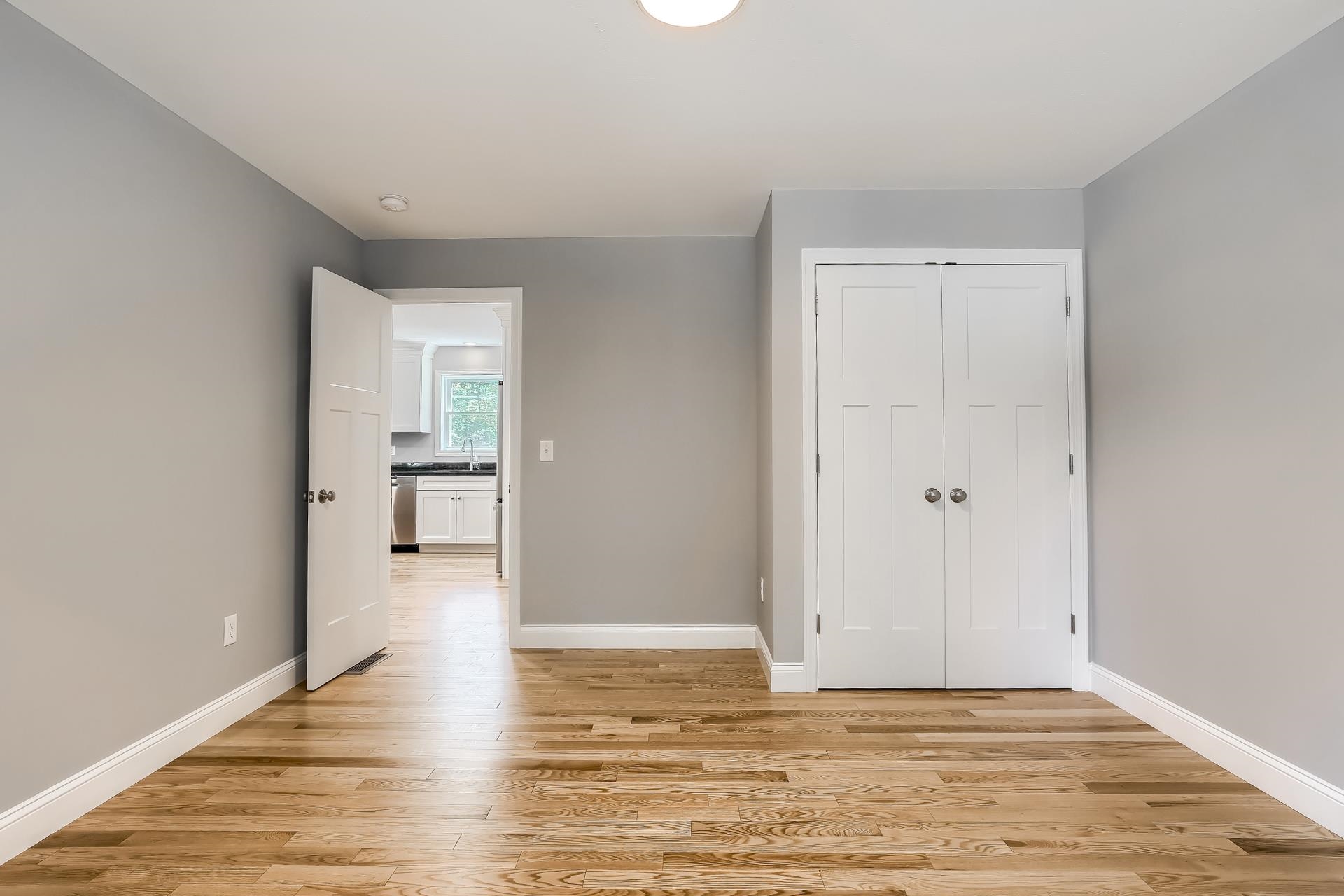 Concord, New Hampshire 03301, United States, 3 Bedrooms Bedrooms, ,3 BathroomsBathrooms,Residential,Active,121038