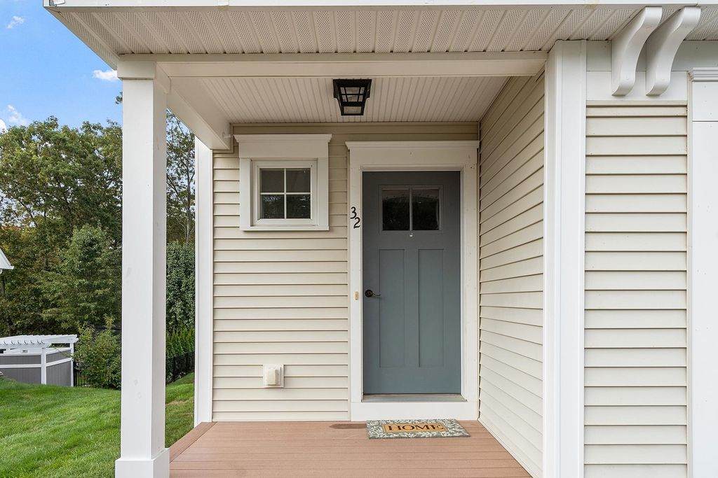 Photo of 32 Calla Road, Londonderry, NH 03053 (MLS # 5061948)