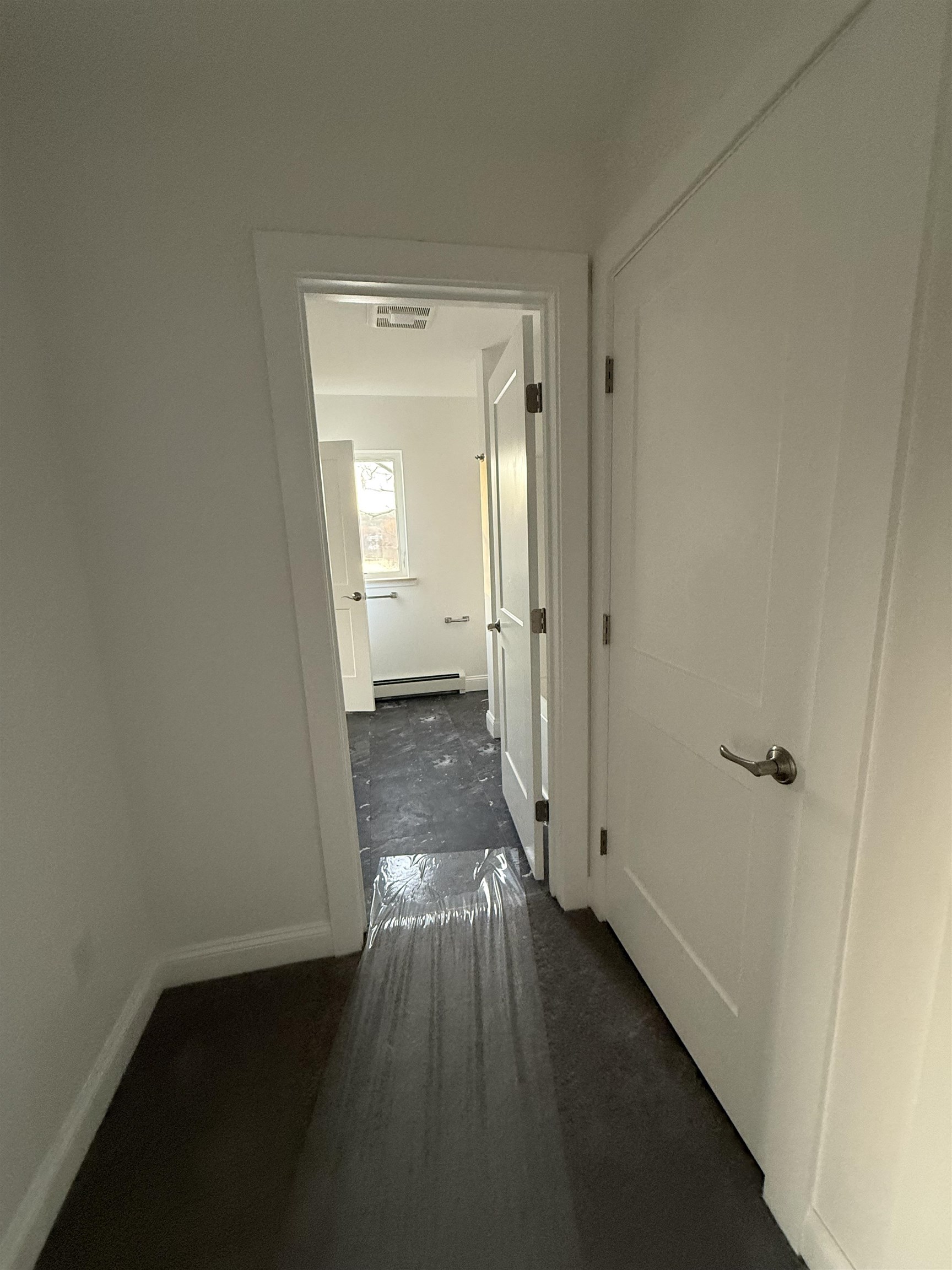 Vergennes, Vermont 05491, United States, 3 Bedrooms Bedrooms, ,2 BathroomsBathrooms,Residential,Active,92459