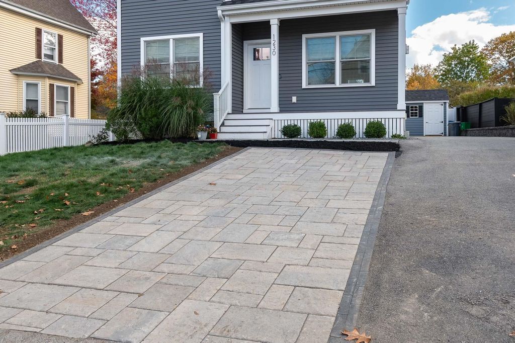 Photo of 1230 Islington Street, Portsmouth, NH 03801 (MLS # 5080714)