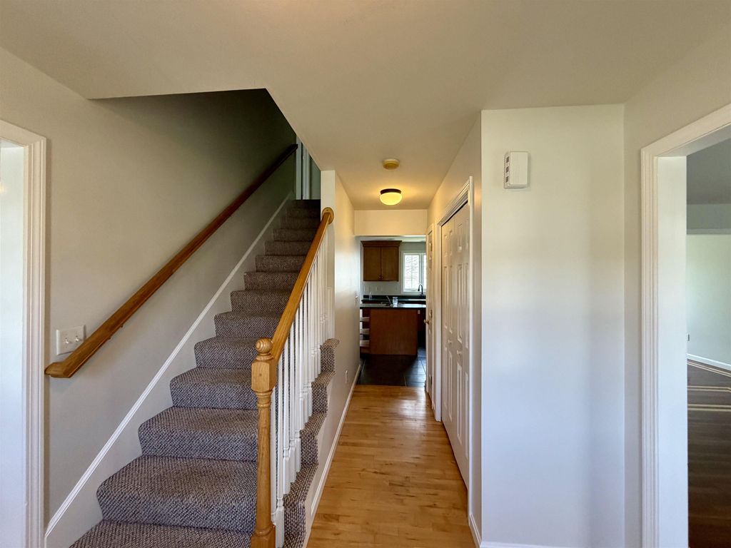 Photo of 8 Normandy Way, Nashua, NH 03063 (MLS # 5084040)