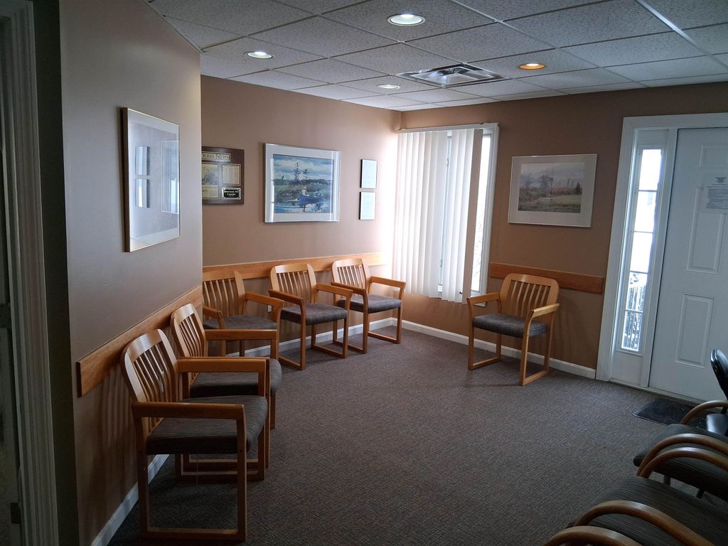 Photo of 12 Parmenter Road #D-2, Londonderry, NH 03053 (MLS # 5076089)