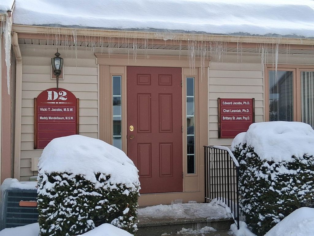 Photo of 12 Parmenter Road #D-2, Londonderry, NH 03053 (MLS # 5076089)