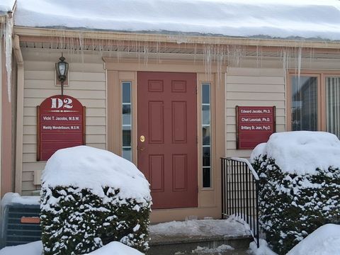 12 Parmenter Road D-2 Londonderry NH 03053