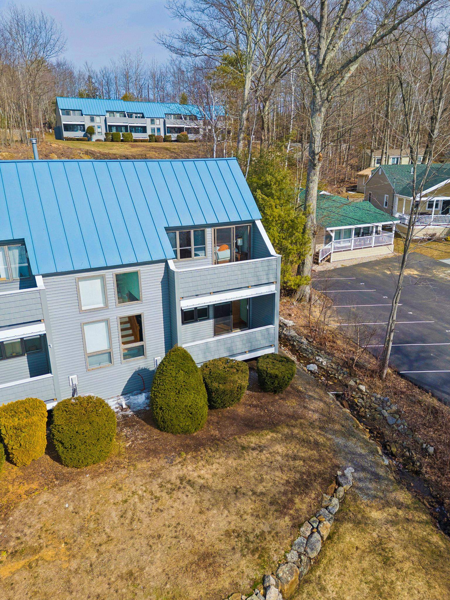 257 Weirs Boulevard 6