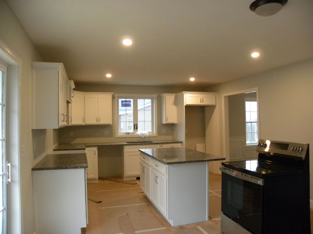Photo of 304 Karatzas Avenue #Lot 1, Manchester, NH 03104 (MLS # 5068281)