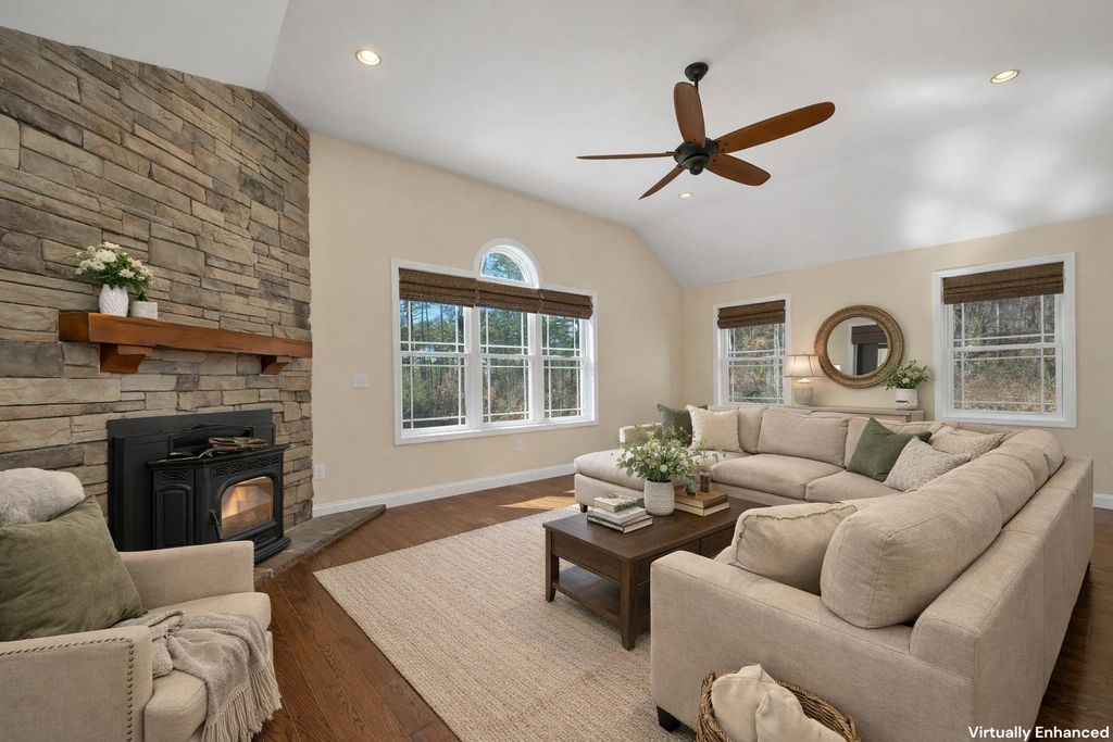 Photo of 142 Worcester Road, Hollis, NH 03049 (MLS # 5081014)