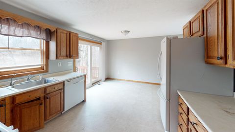 Photo of 5 Mark Street, Hudson, NH 03051 (MLS # 5082880)