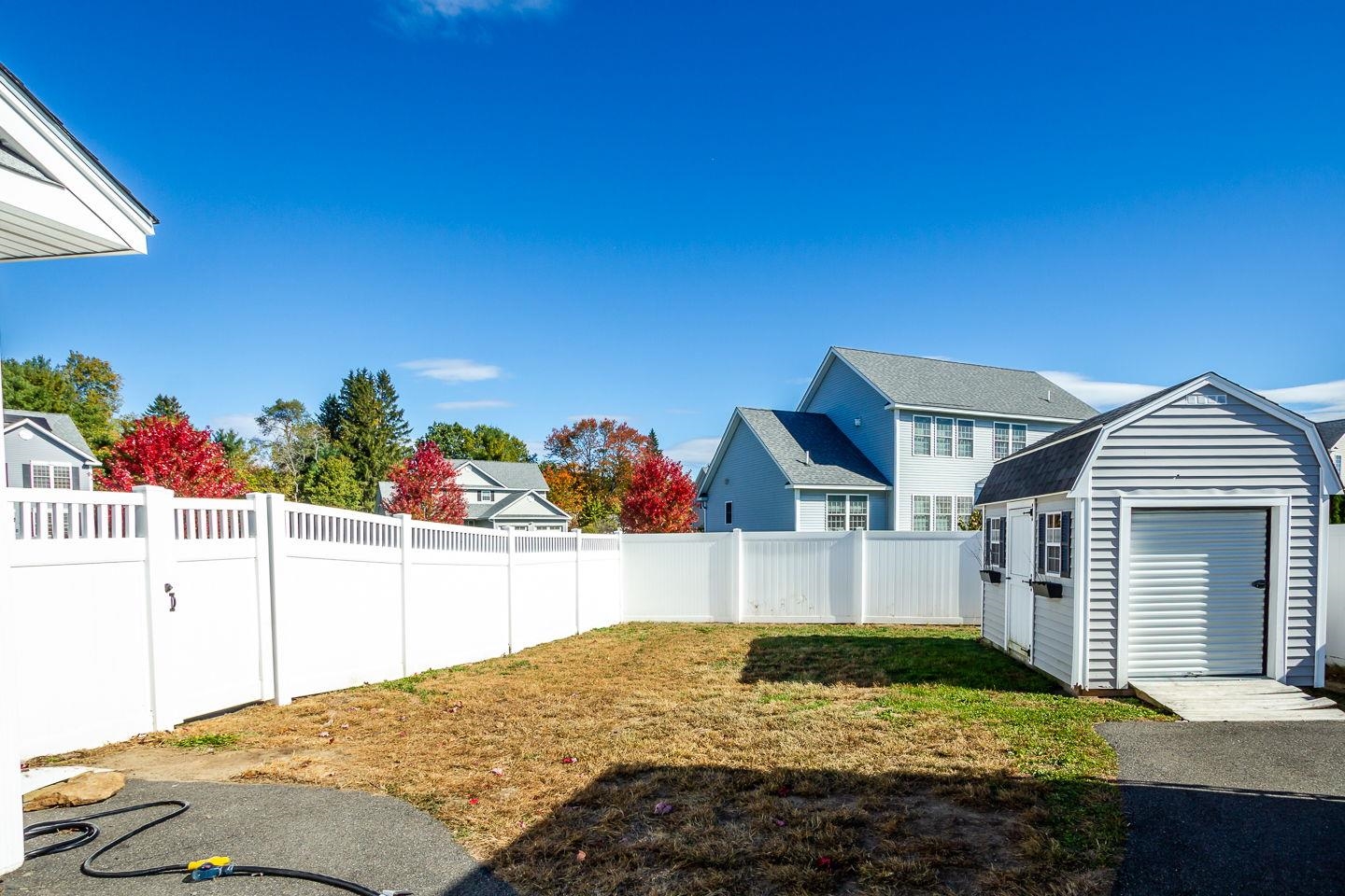 Manchester, New Hampshire 03109, United States, 3 Bedrooms Bedrooms, ,3 BathroomsBathrooms,Residential,Active,229892