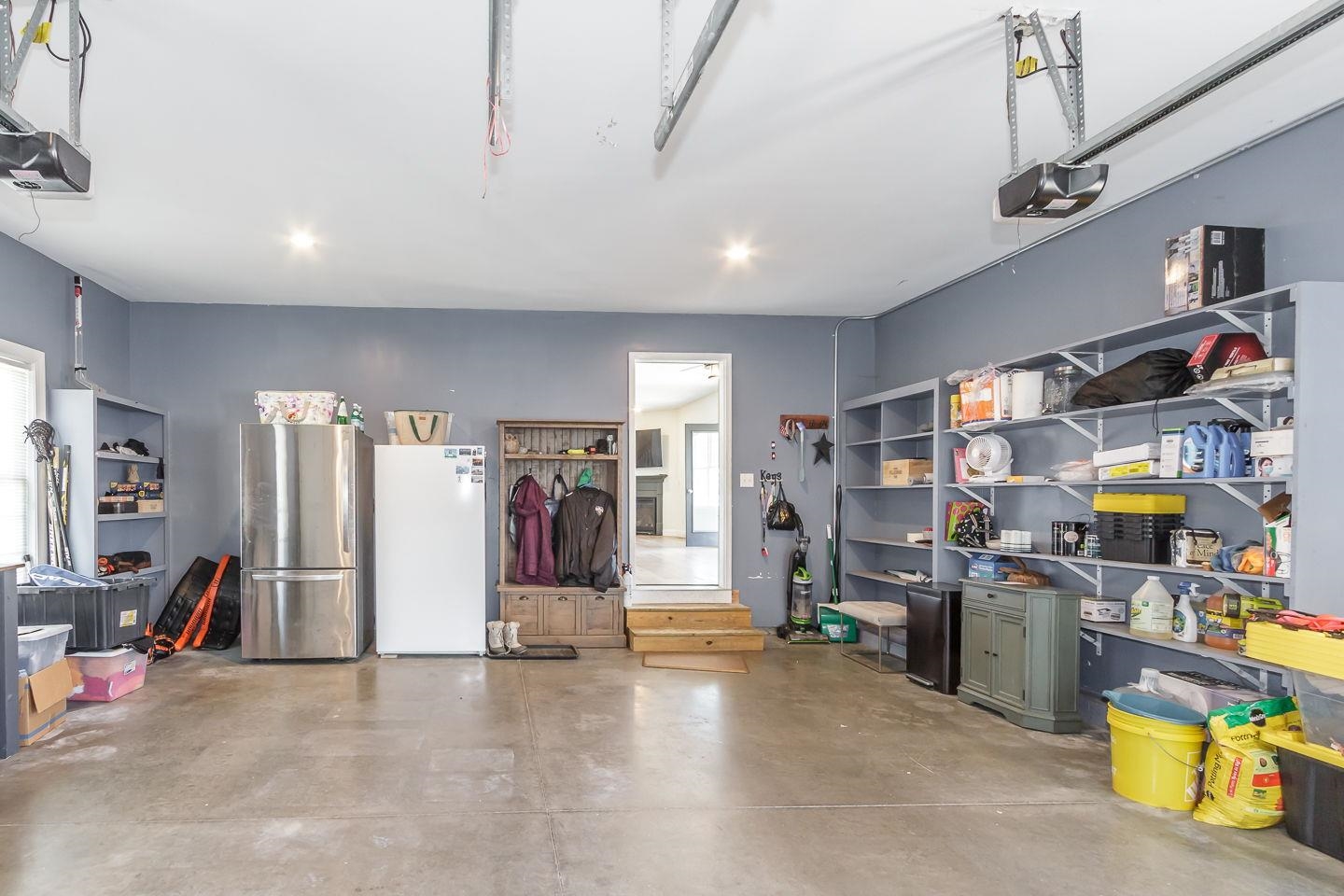 Manchester, New Hampshire 03109, United States, 3 Bedrooms Bedrooms, ,3 BathroomsBathrooms,Residential,Active,229892