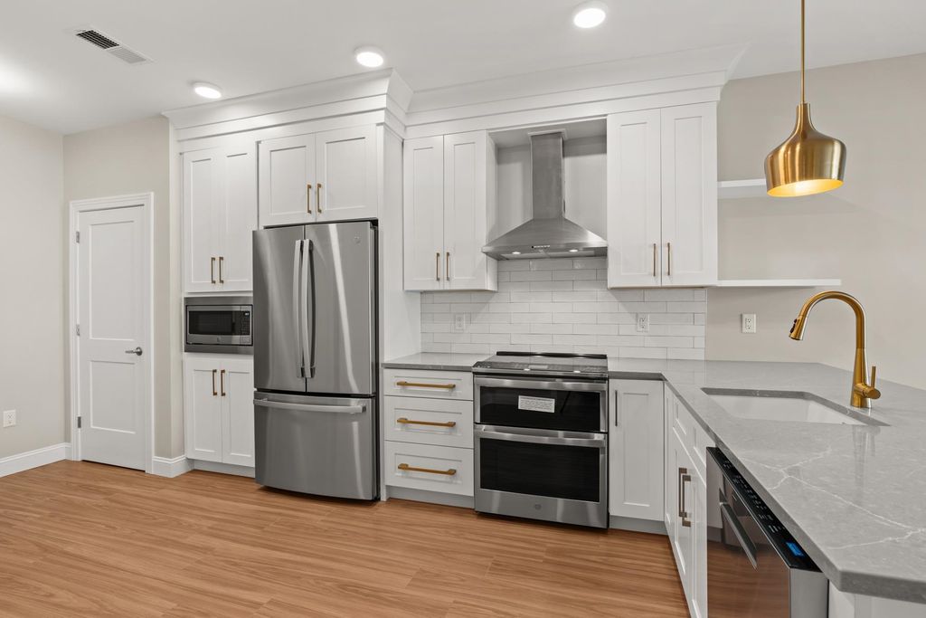 Photo of 99 Foundry Place #207, Portsmouth, NH 03801 (MLS # 4979688)