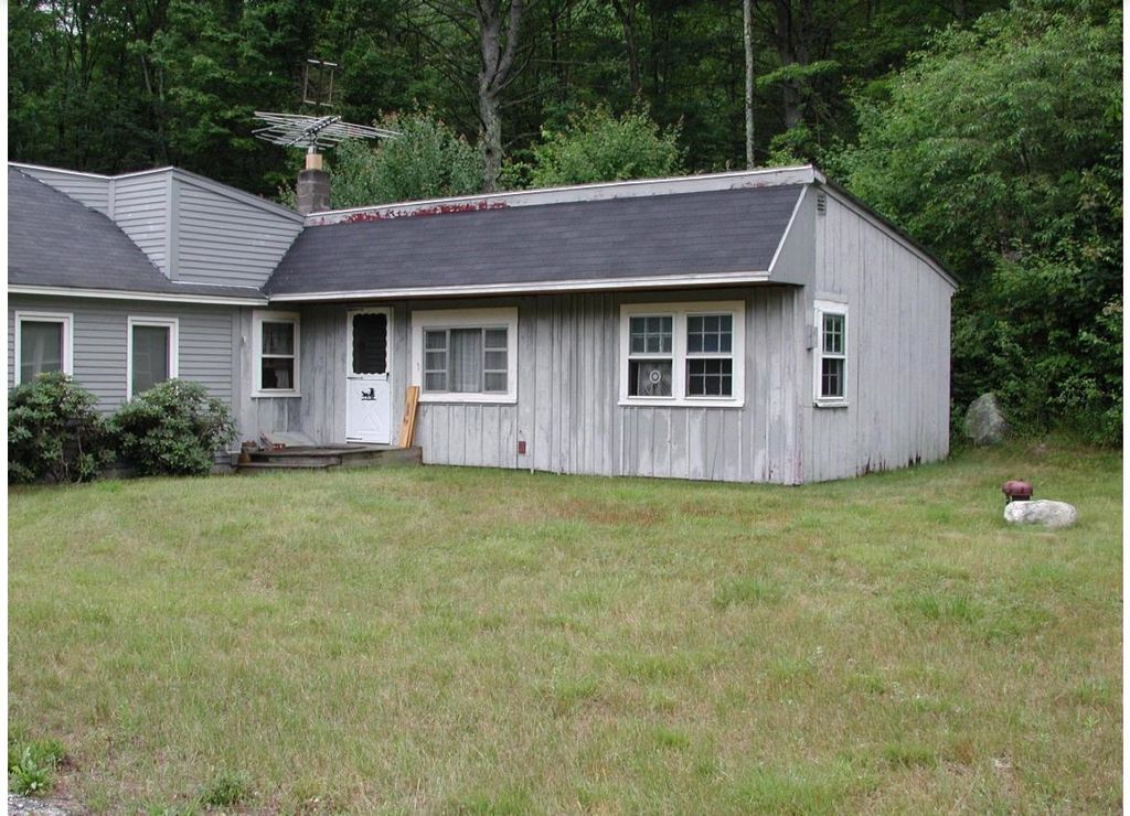 Photo of 438 Route 106 S, Loudon, NH 03307 (MLS # 5028102)