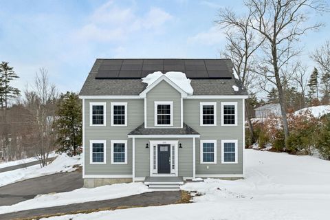 135 Smoke Street Barrington NH 03825