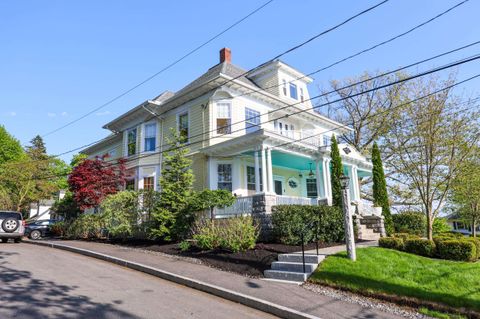 65 Hubbard Street Manchester NH 03104