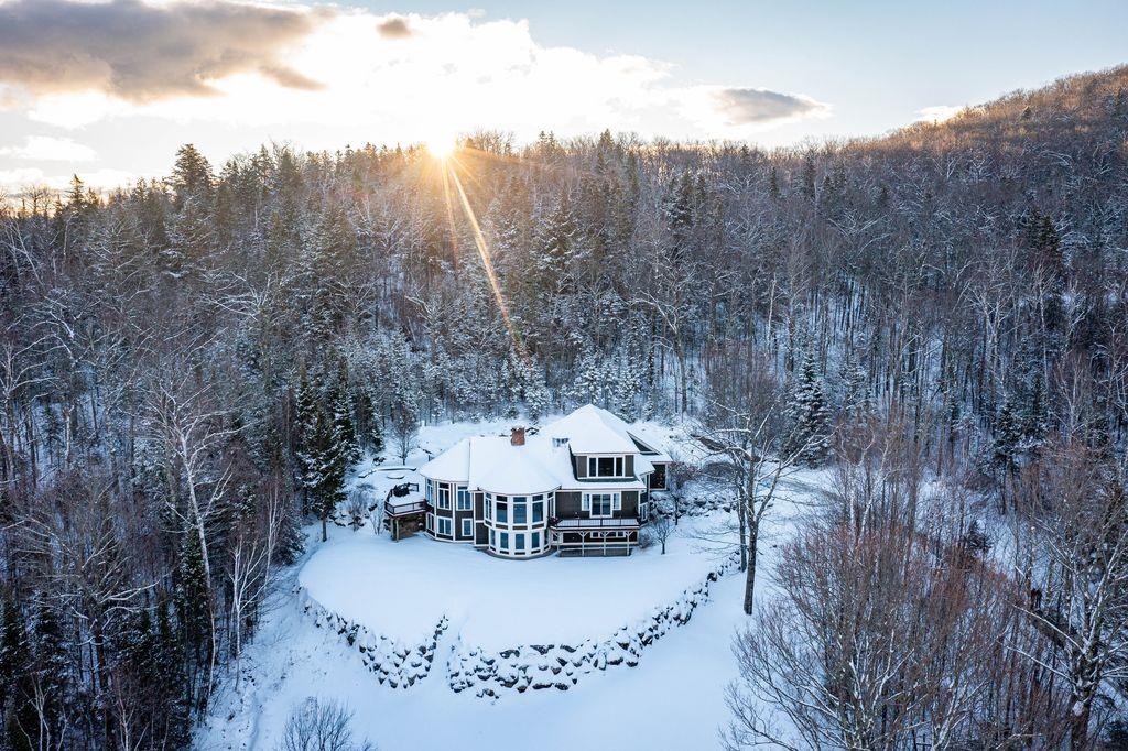 105 N Hampshire Ridge Road