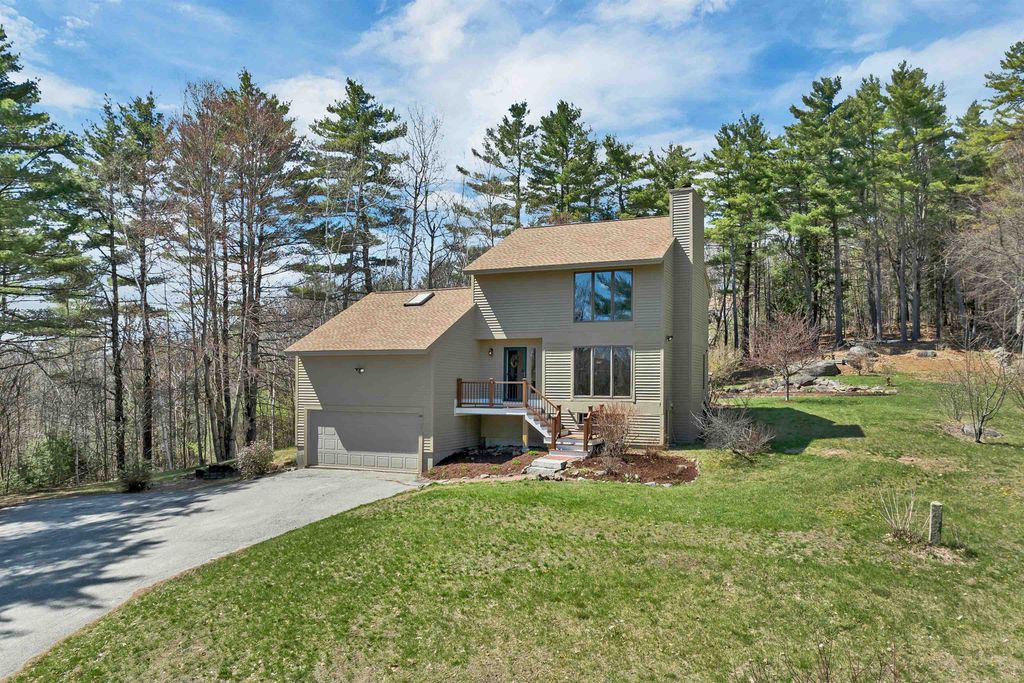 Photo of 68 Stagecoach Road, Sunapee, NH 03782 (MLS # 5085706)