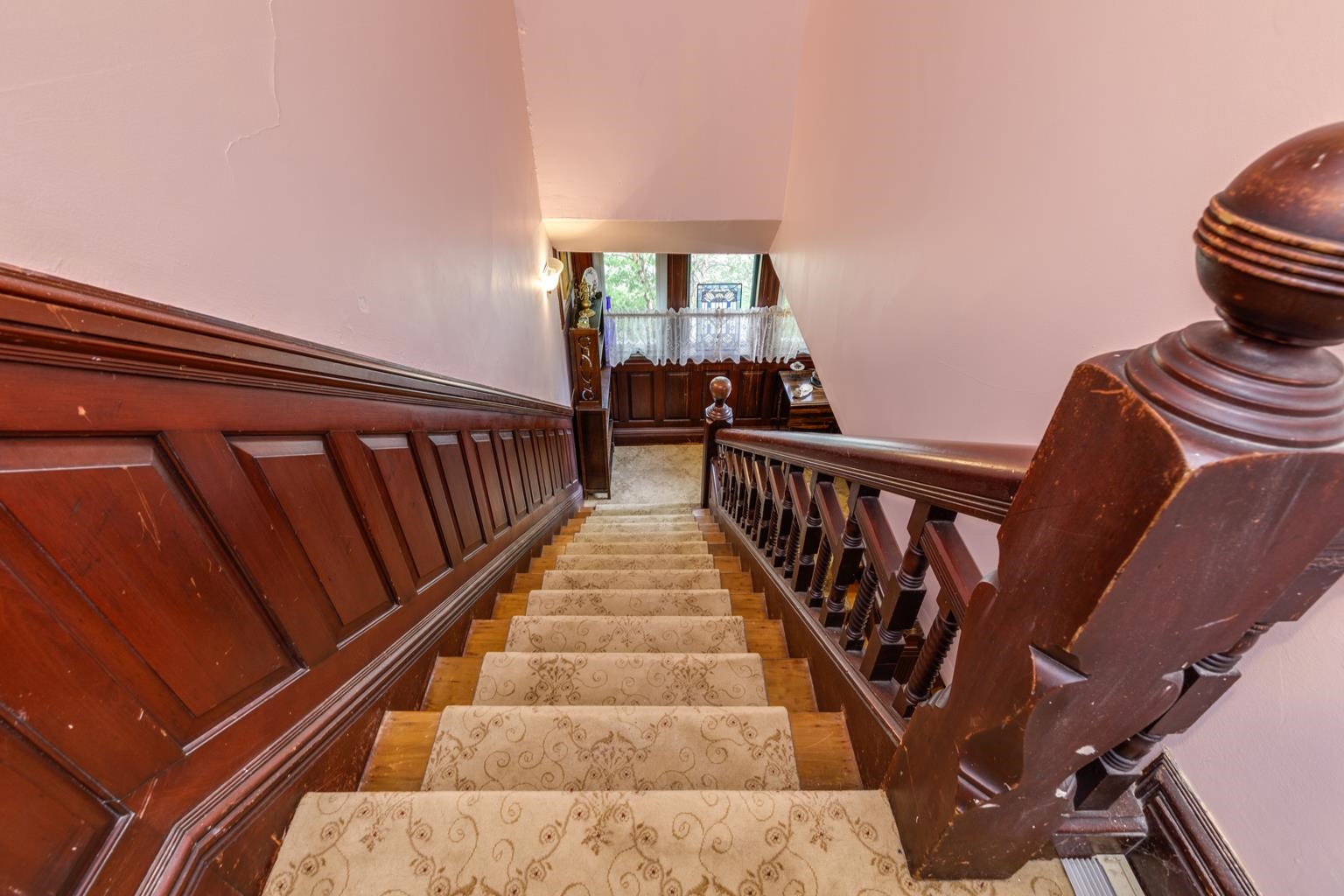 Manchester, New Hampshire 03104, United States, 6 Bedrooms Bedrooms, ,6 BathroomsBathrooms,Residential,Active,149570