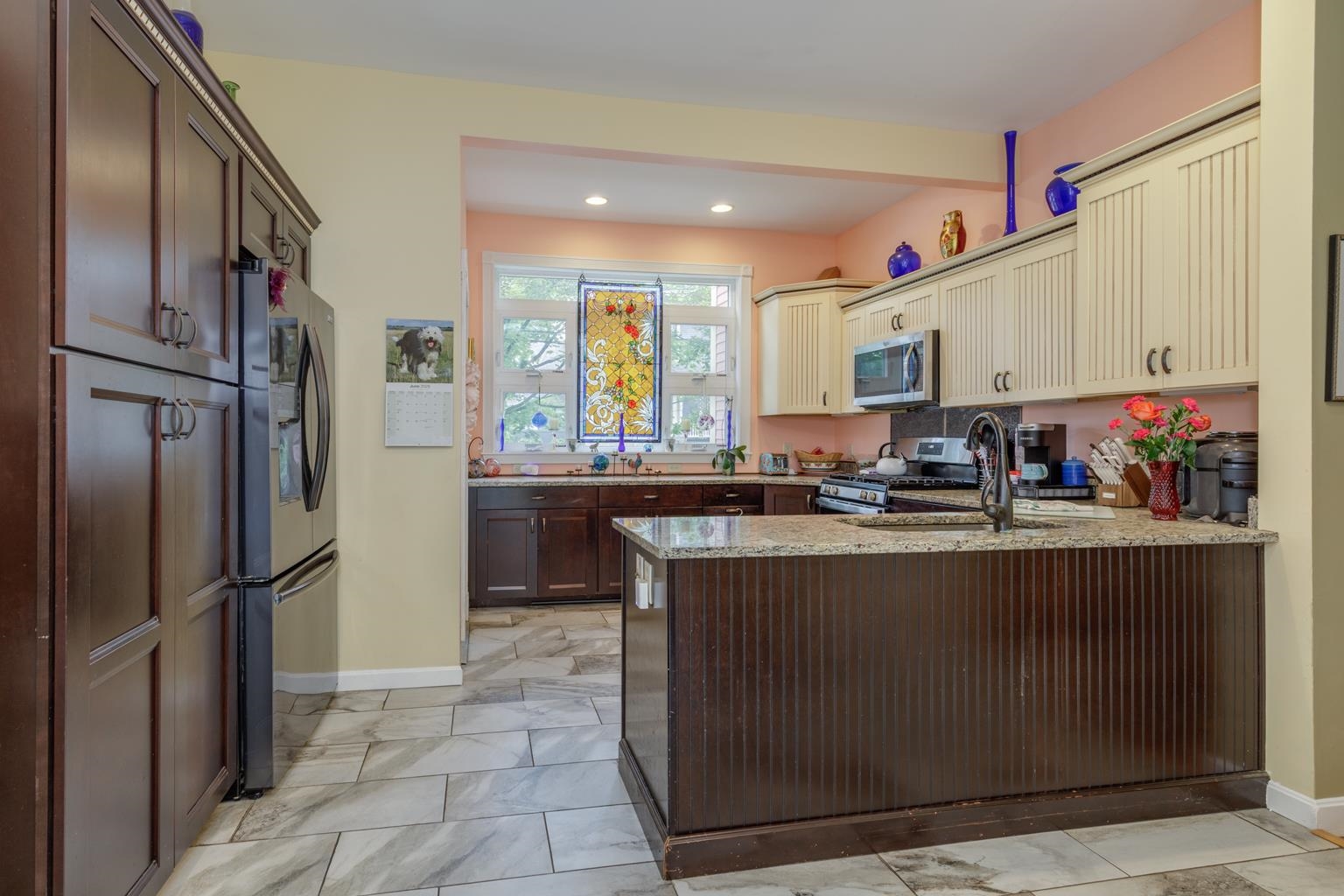 Manchester, New Hampshire 03104, United States, 6 Bedrooms Bedrooms, ,6 BathroomsBathrooms,Residential,Active,149570