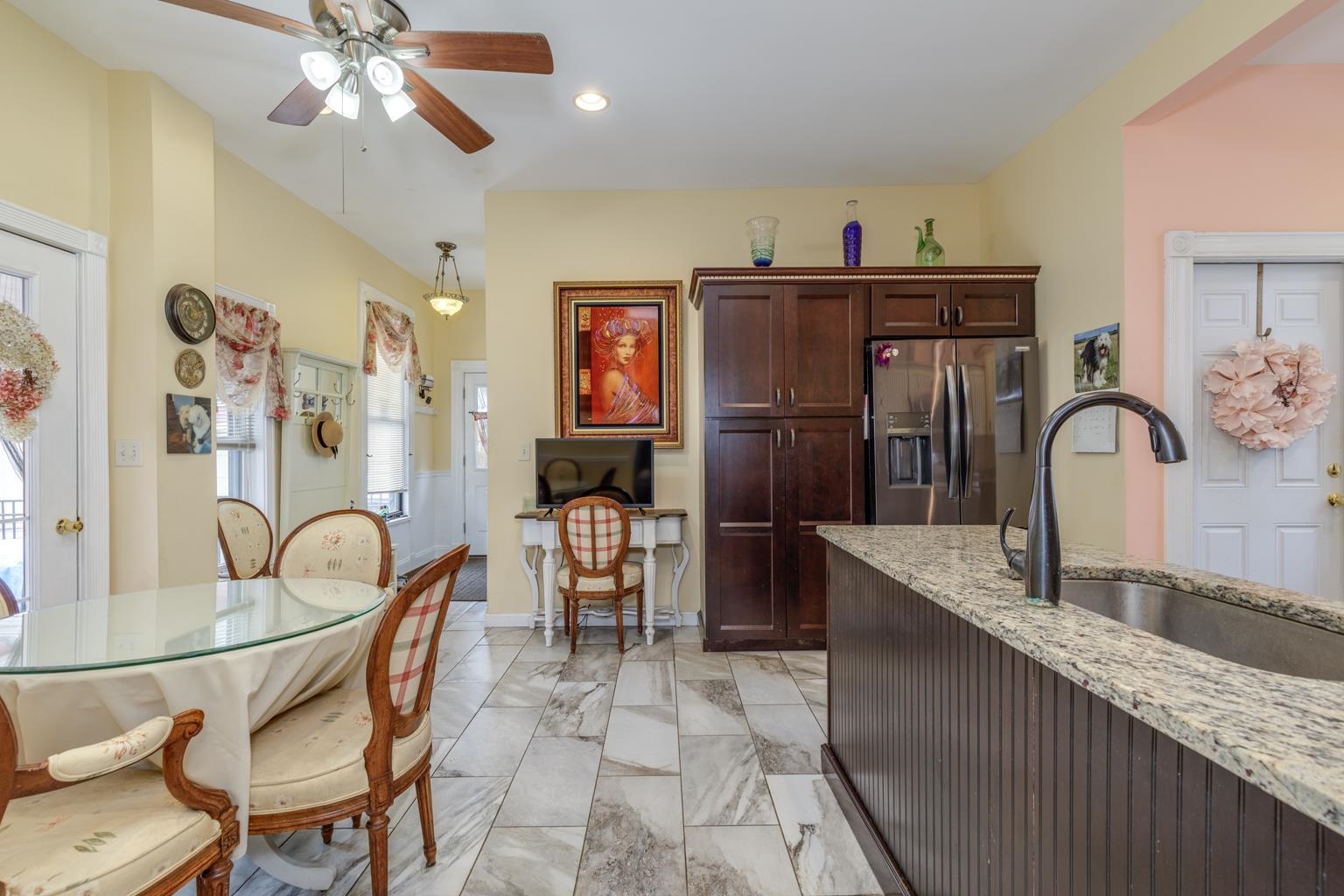 Manchester, New Hampshire 03104, United States, 6 Bedrooms Bedrooms, ,6 BathroomsBathrooms,Residential,Active,149570