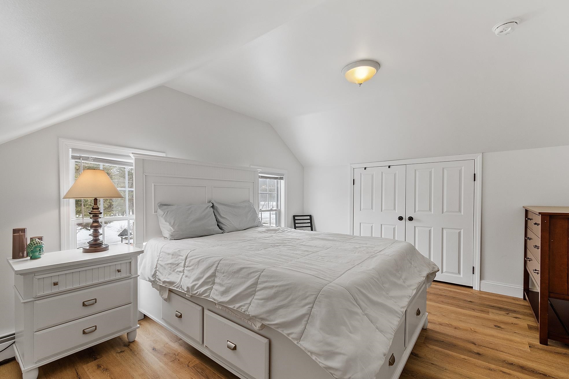 Kingston, New Hampshire 03848, United States, 3 Bedrooms Bedrooms, ,2 BathroomsBathrooms,Residential,Pending,78008