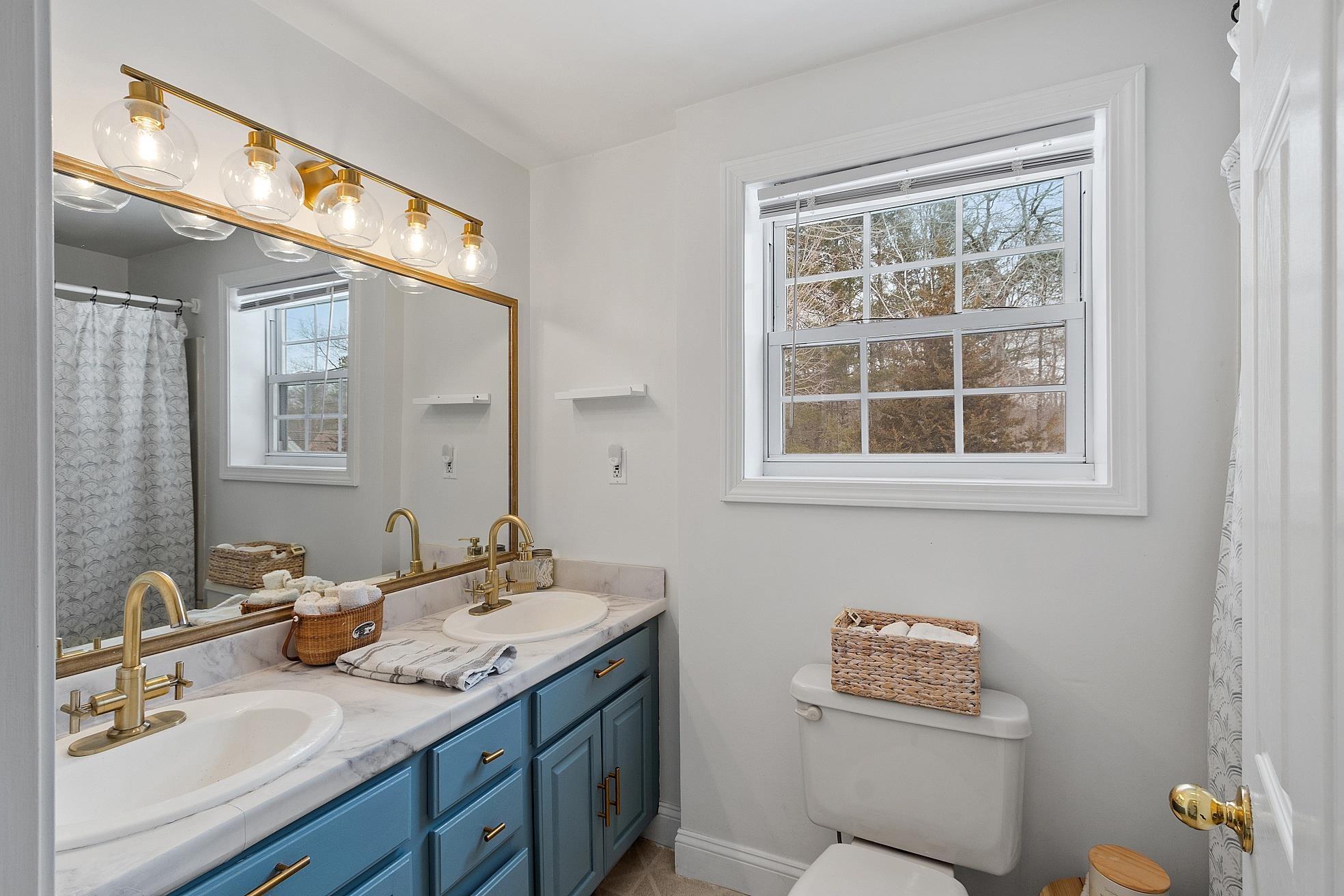 Kingston, New Hampshire 03848, United States, 3 Bedrooms Bedrooms, ,2 BathroomsBathrooms,Residential,Pending,78008