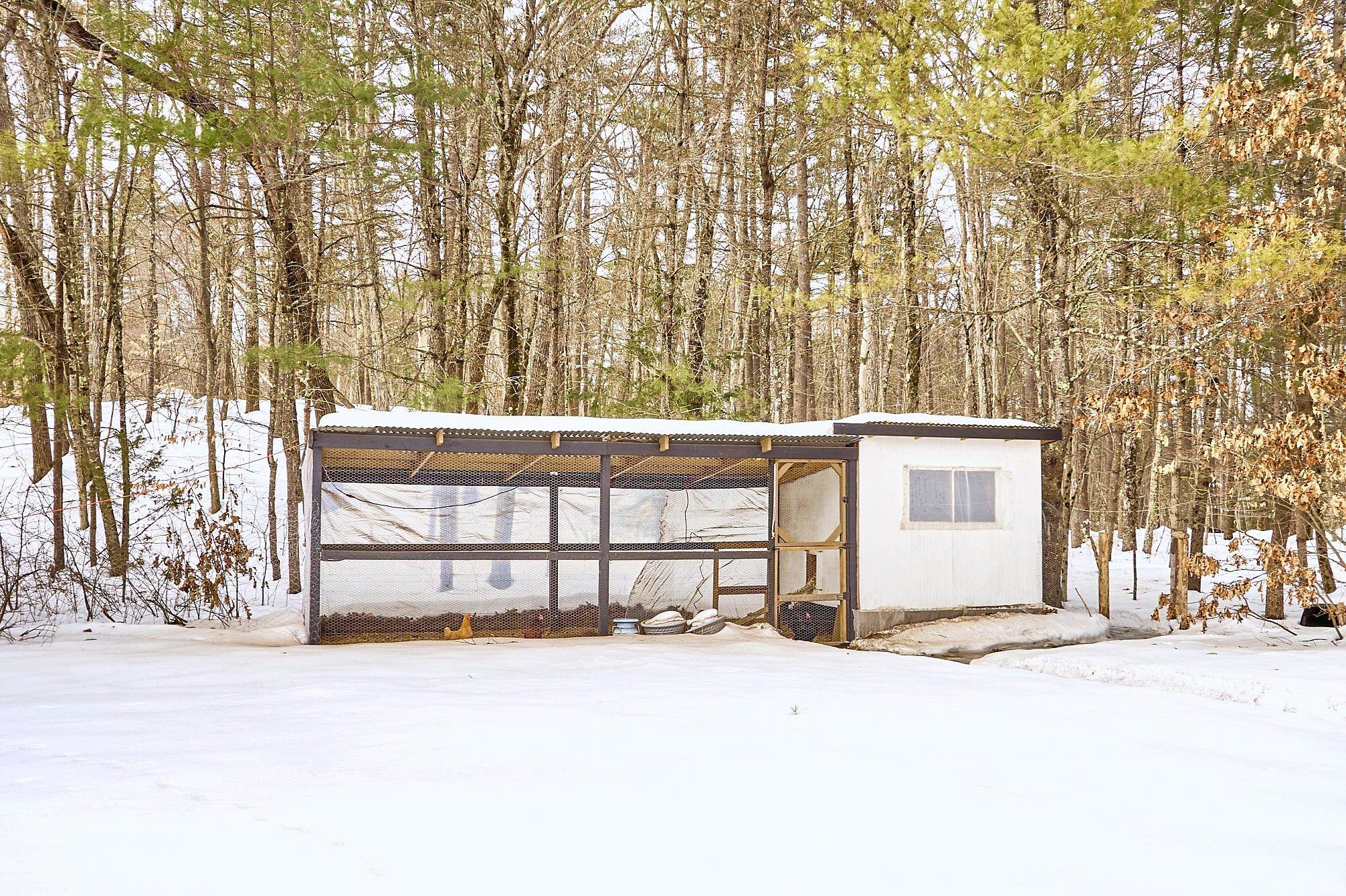 Kingston, New Hampshire 03848, United States, 3 Bedrooms Bedrooms, ,2 BathroomsBathrooms,Residential,Pending,78008