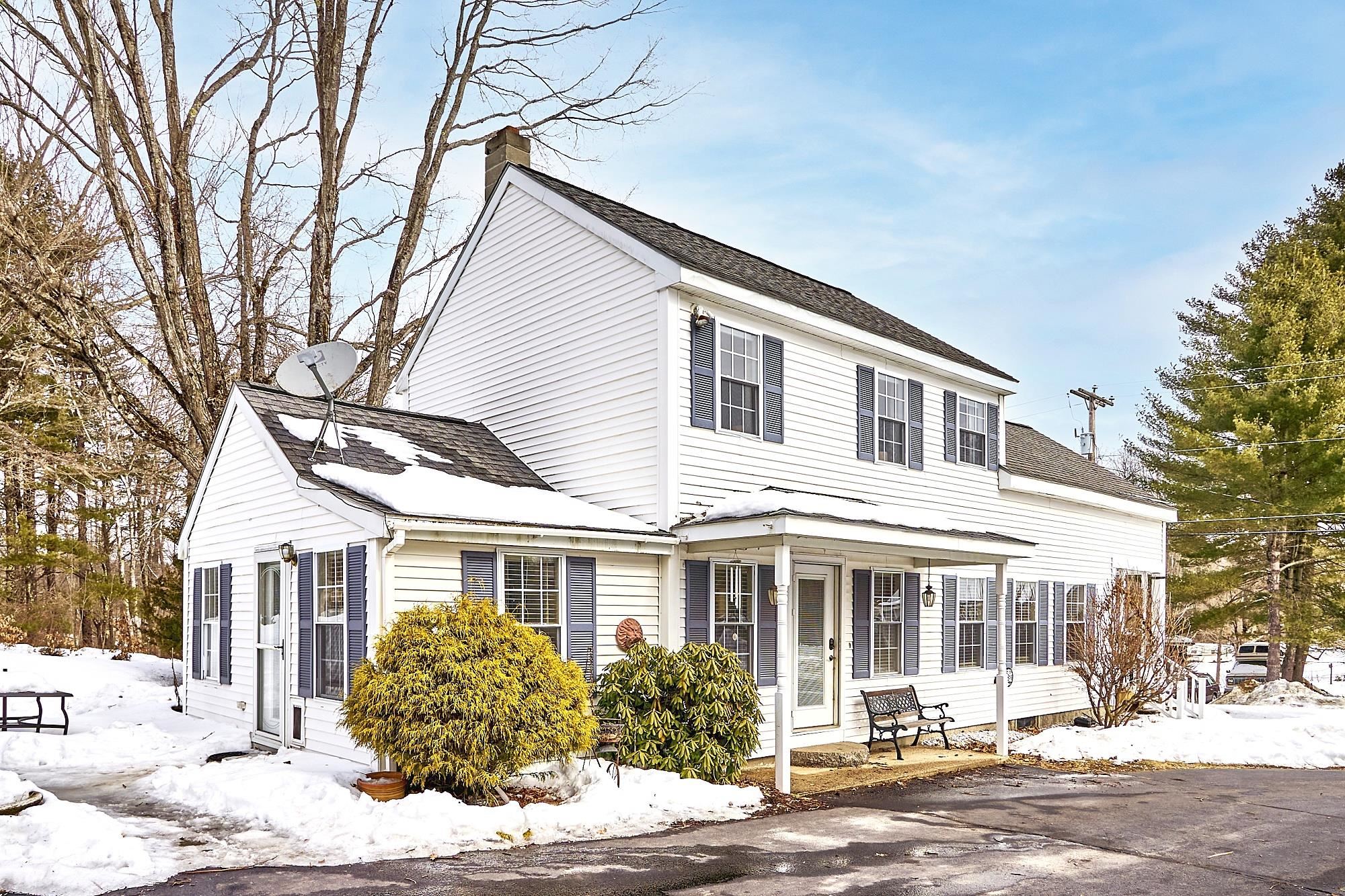 Kingston, New Hampshire 03848, United States, 3 Bedrooms Bedrooms, ,2 BathroomsBathrooms,Residential,Pending,78008