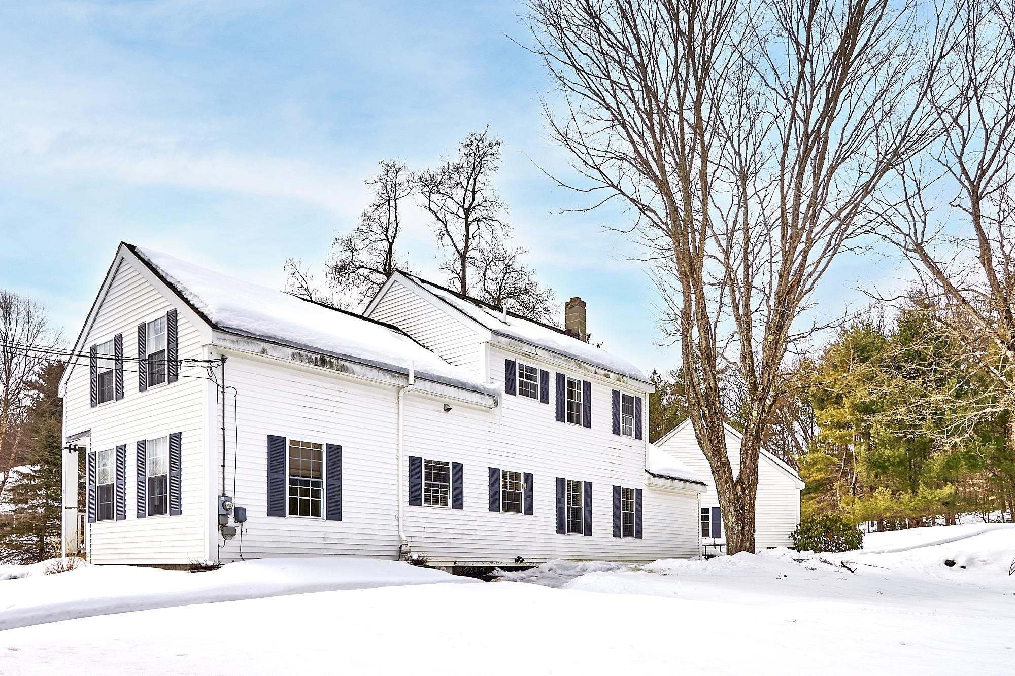 Kingston, New Hampshire 03848, United States, 3 Bedrooms Bedrooms, ,2 BathroomsBathrooms,Residential,Pending,78008