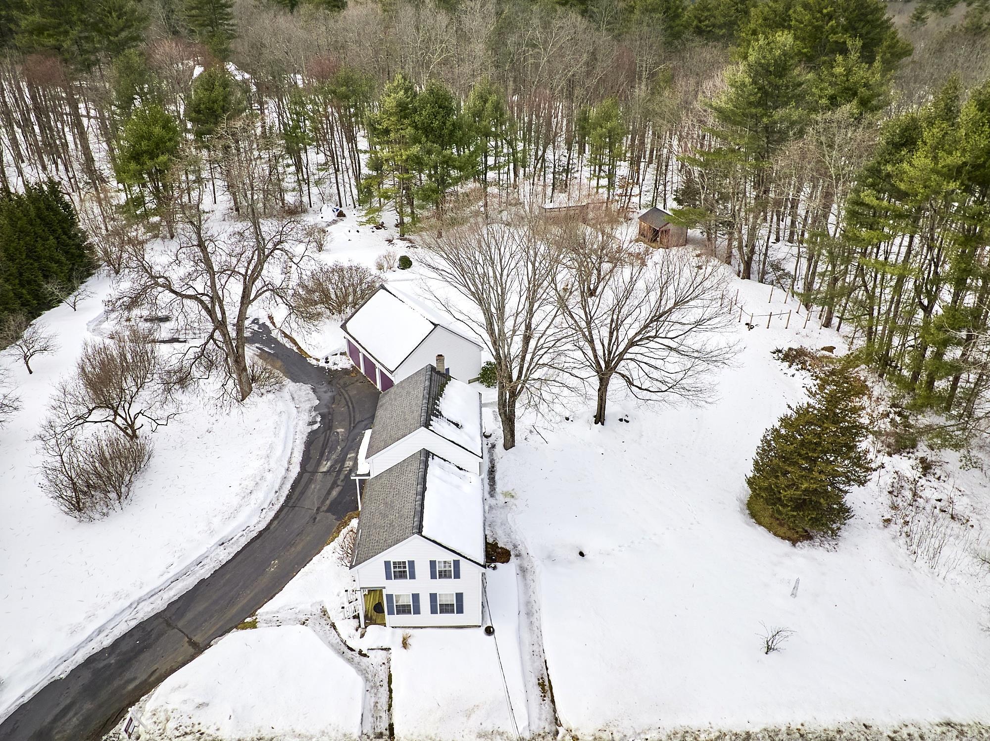 Kingston, New Hampshire 03848, United States, 3 Bedrooms Bedrooms, ,2 BathroomsBathrooms,Residential,Pending,78008