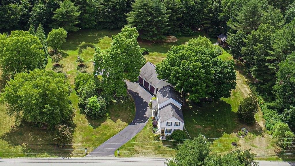 Kingston, New Hampshire 03848, United States, 3 Bedrooms Bedrooms, ,2 BathroomsBathrooms,Residential,Pending,78008