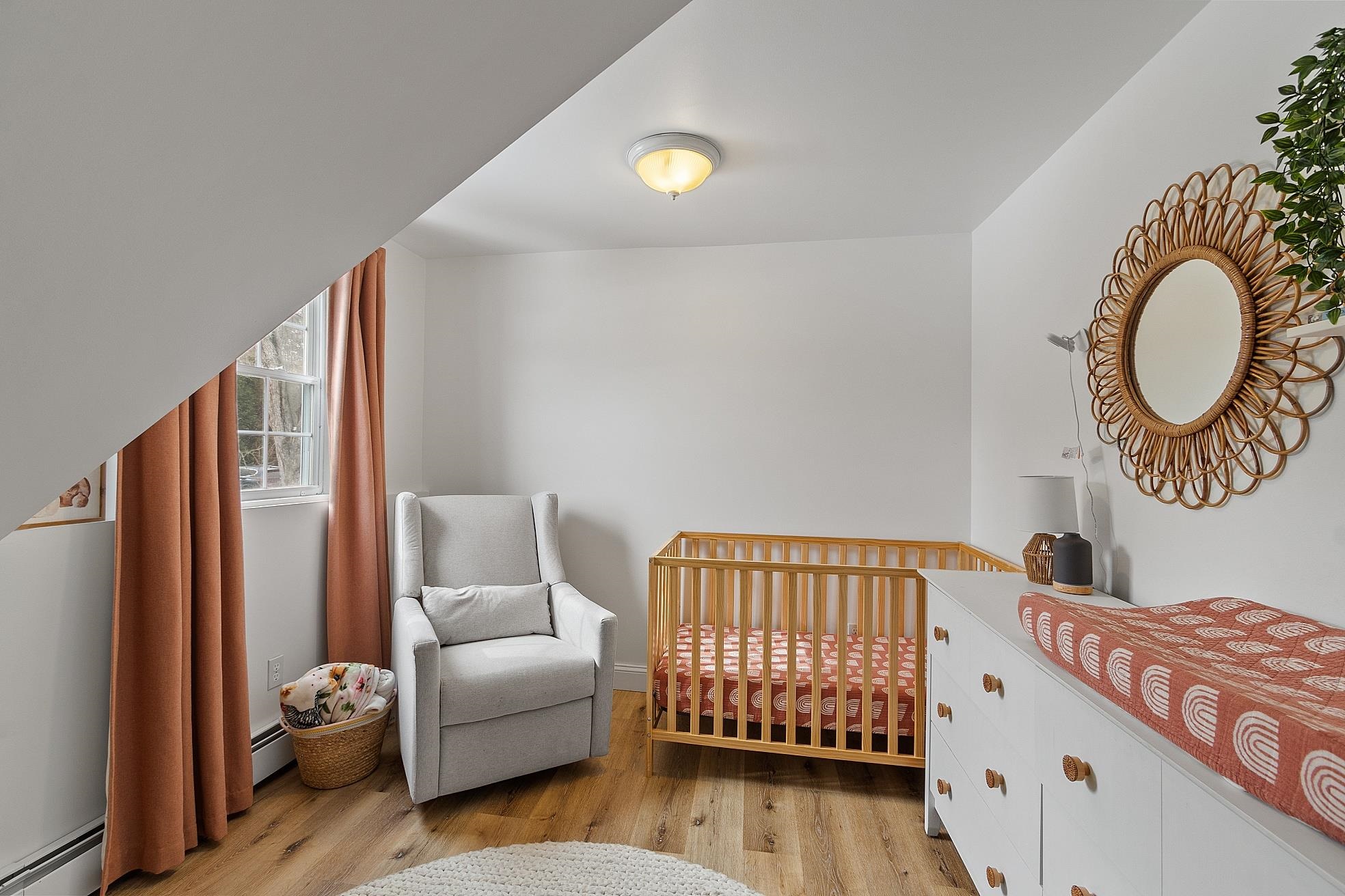 Kingston, New Hampshire 03848, United States, 3 Bedrooms Bedrooms, ,2 BathroomsBathrooms,Residential,Pending,78008