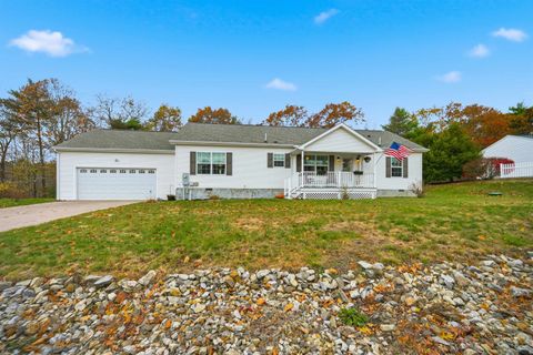 Photo of 12 Tarah Way, Fremont, NH 03044 (MLS # 5068997)