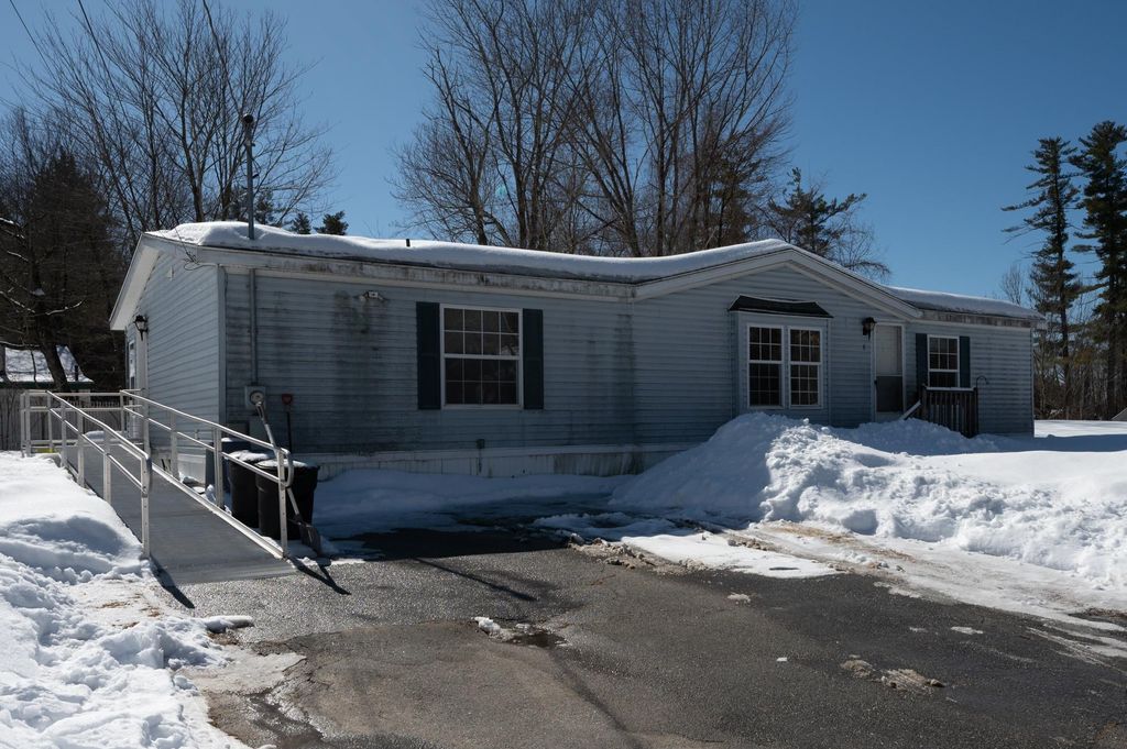 Photo of 8 Miriam Road, Merrimack, NH 03054 (MLS # 5078352)