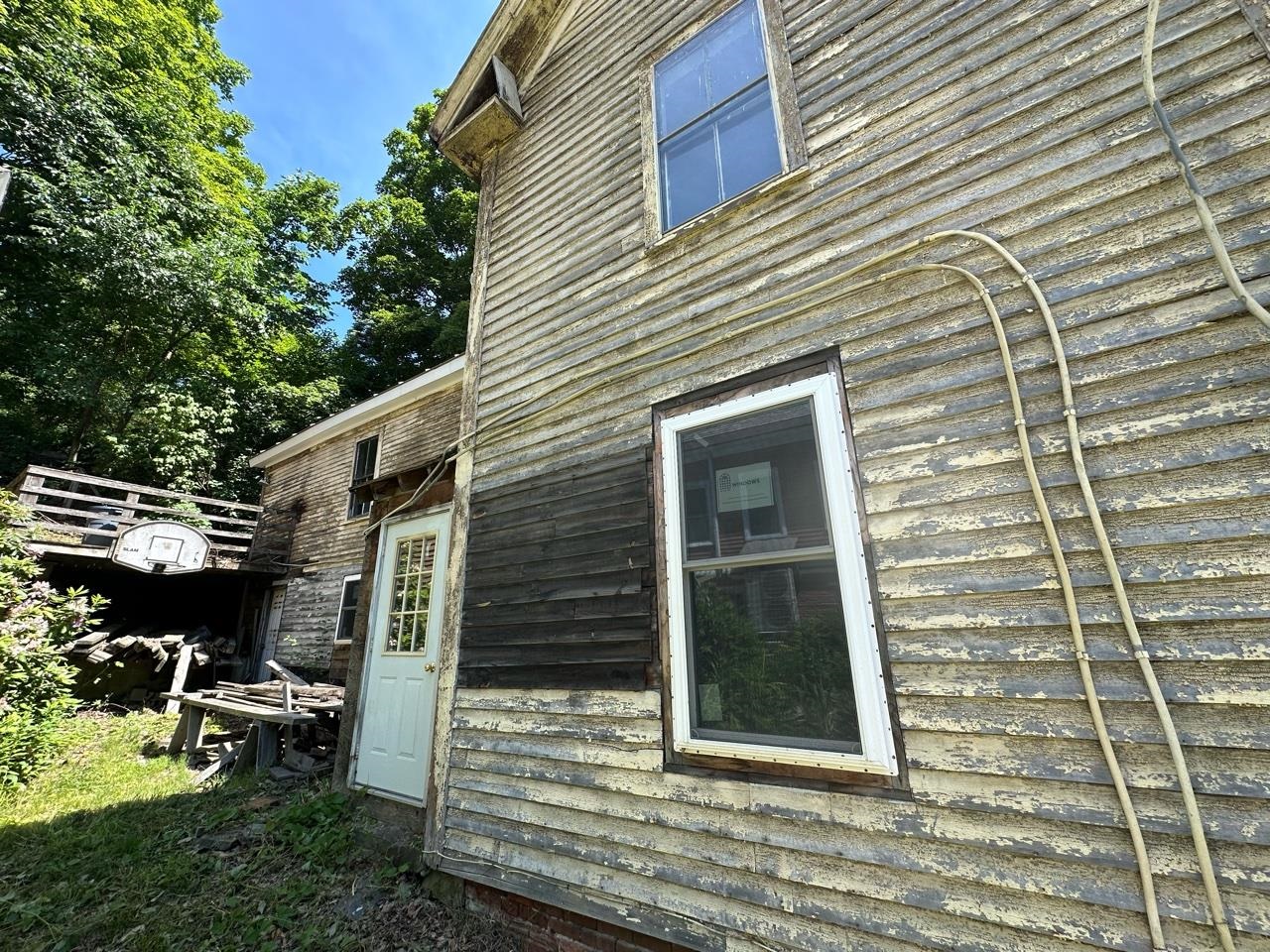 211 High Street