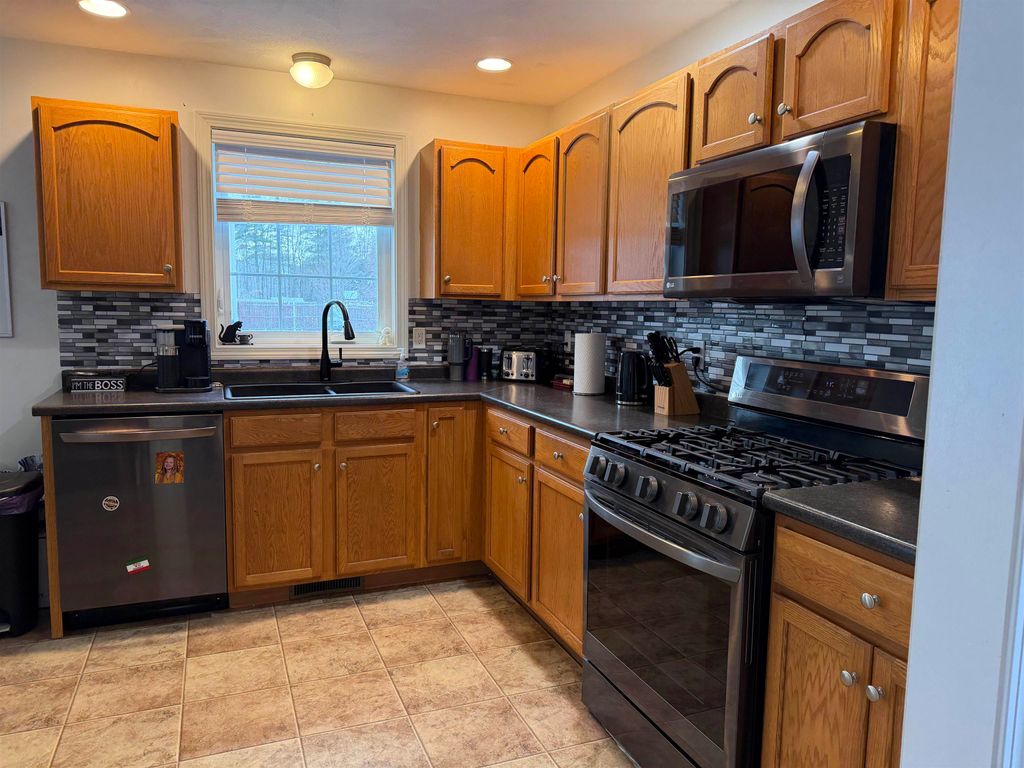 Photo of 9 Amy Way, Concord, NH 03303 (MLS # 5072974)