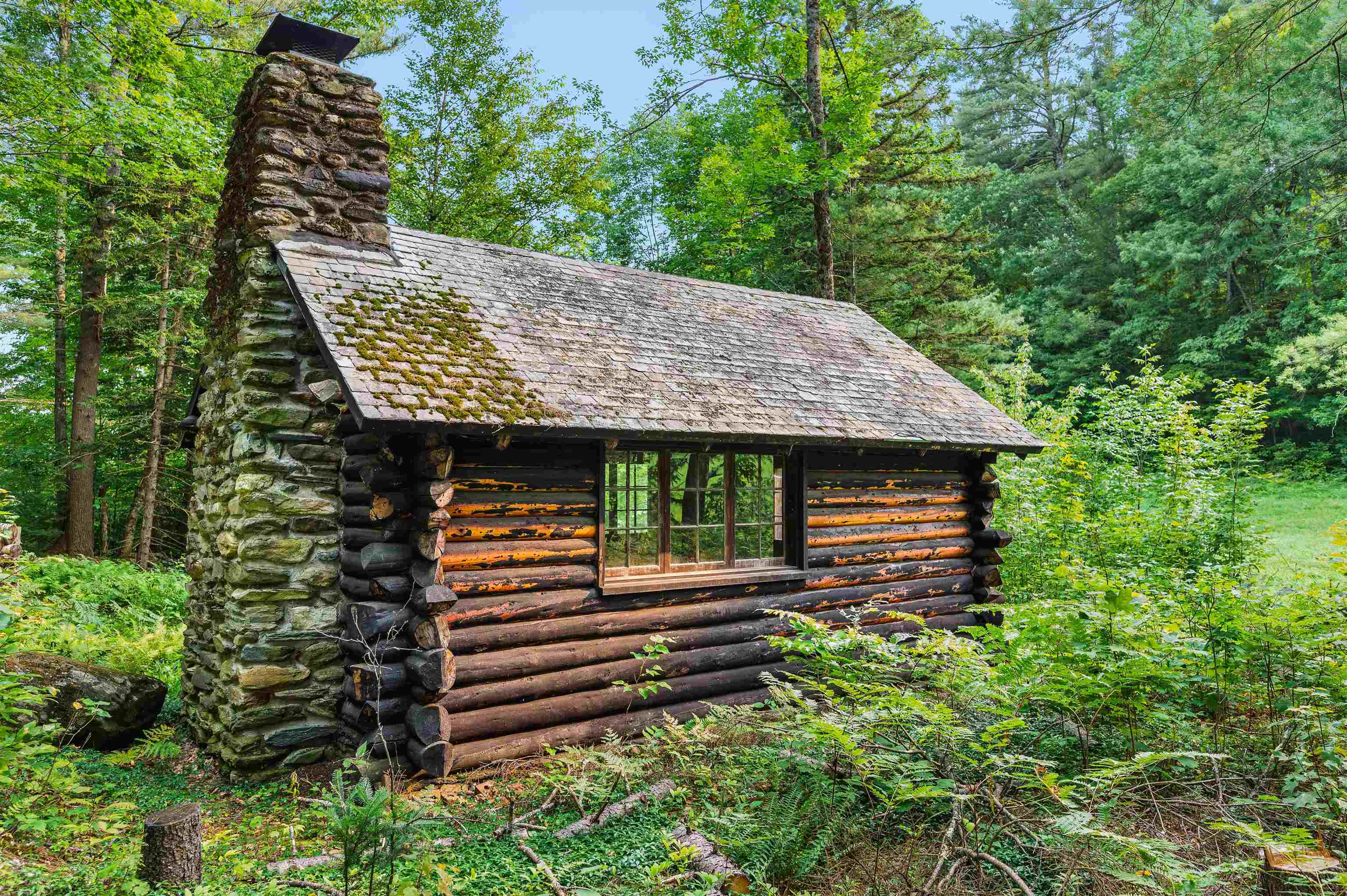 Roxbury, Vermont 05669, United States, 3 Bedrooms Bedrooms, ,2 BathroomsBathrooms,Residential,Pending,44338