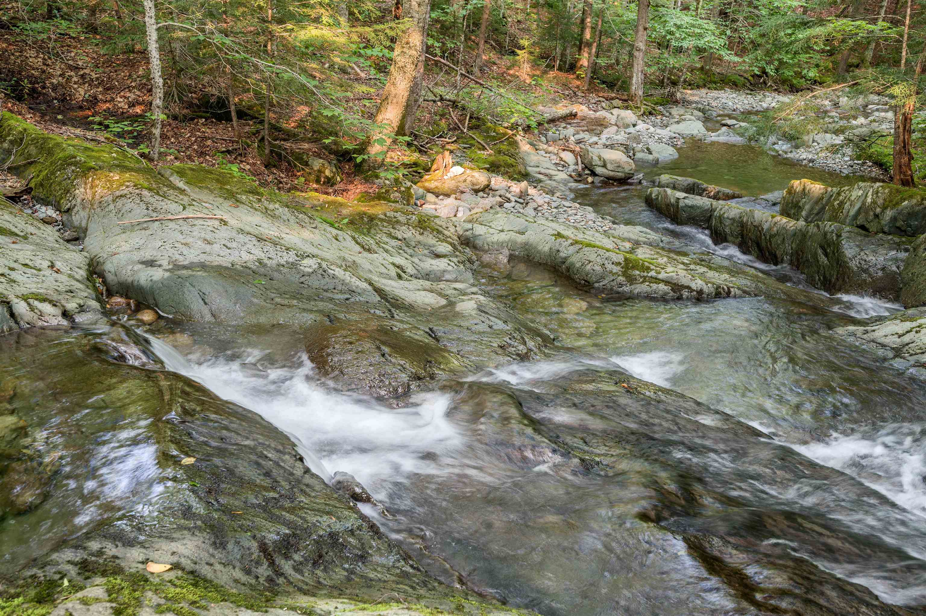 Roxbury, Vermont 05669, United States, 3 Bedrooms Bedrooms, ,2 BathroomsBathrooms,Residential,Pending,44338