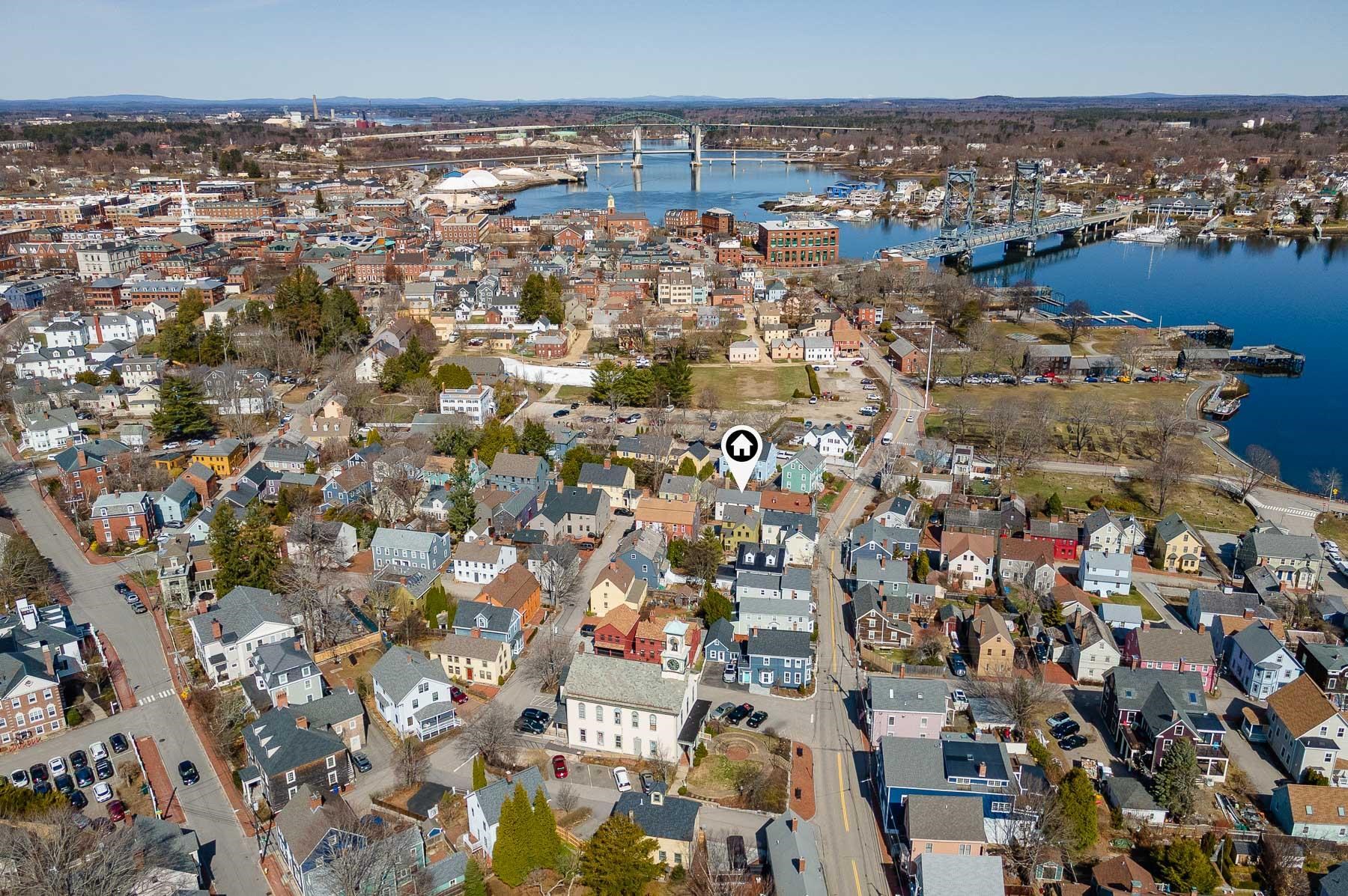 Portsmouth, New Hampshire 03801, United States, 2 Bedrooms Bedrooms, ,2 BathroomsBathrooms,Residential,Pending,103078