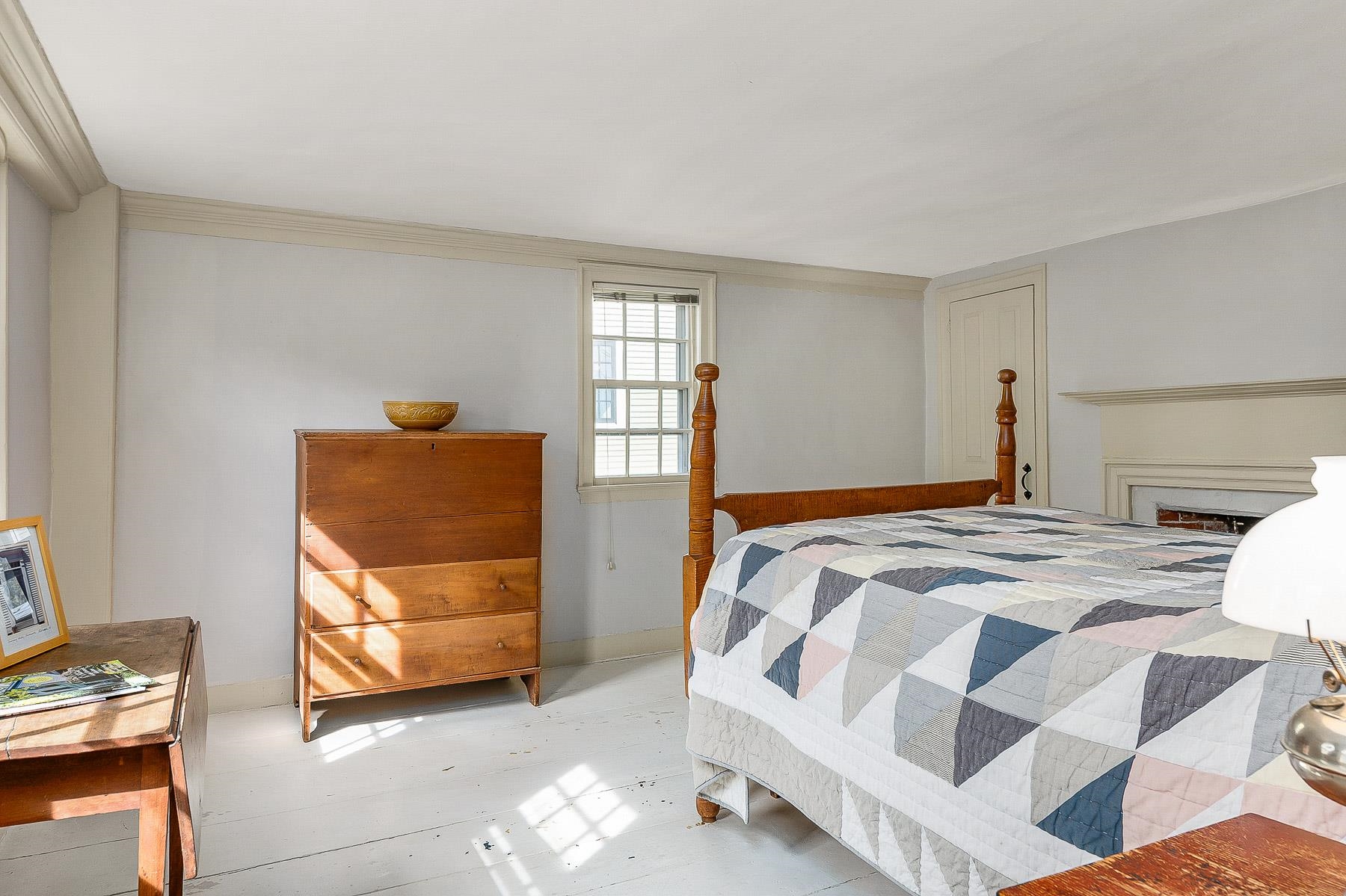 Portsmouth, New Hampshire 03801, United States, 2 Bedrooms Bedrooms, ,2 BathroomsBathrooms,Residential,Pending,103078