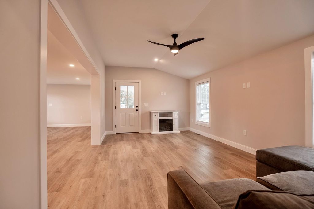 Photo of 14 South Emperor Drive, Concord, NH 03303 (MLS # 5069274)