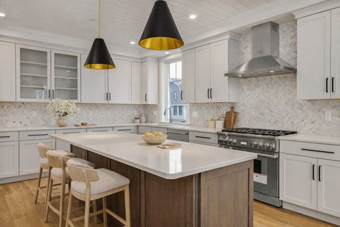 Photo of 22 LITTLE BAY Drive, Dover, NH 03820 (MLS # 5037397)