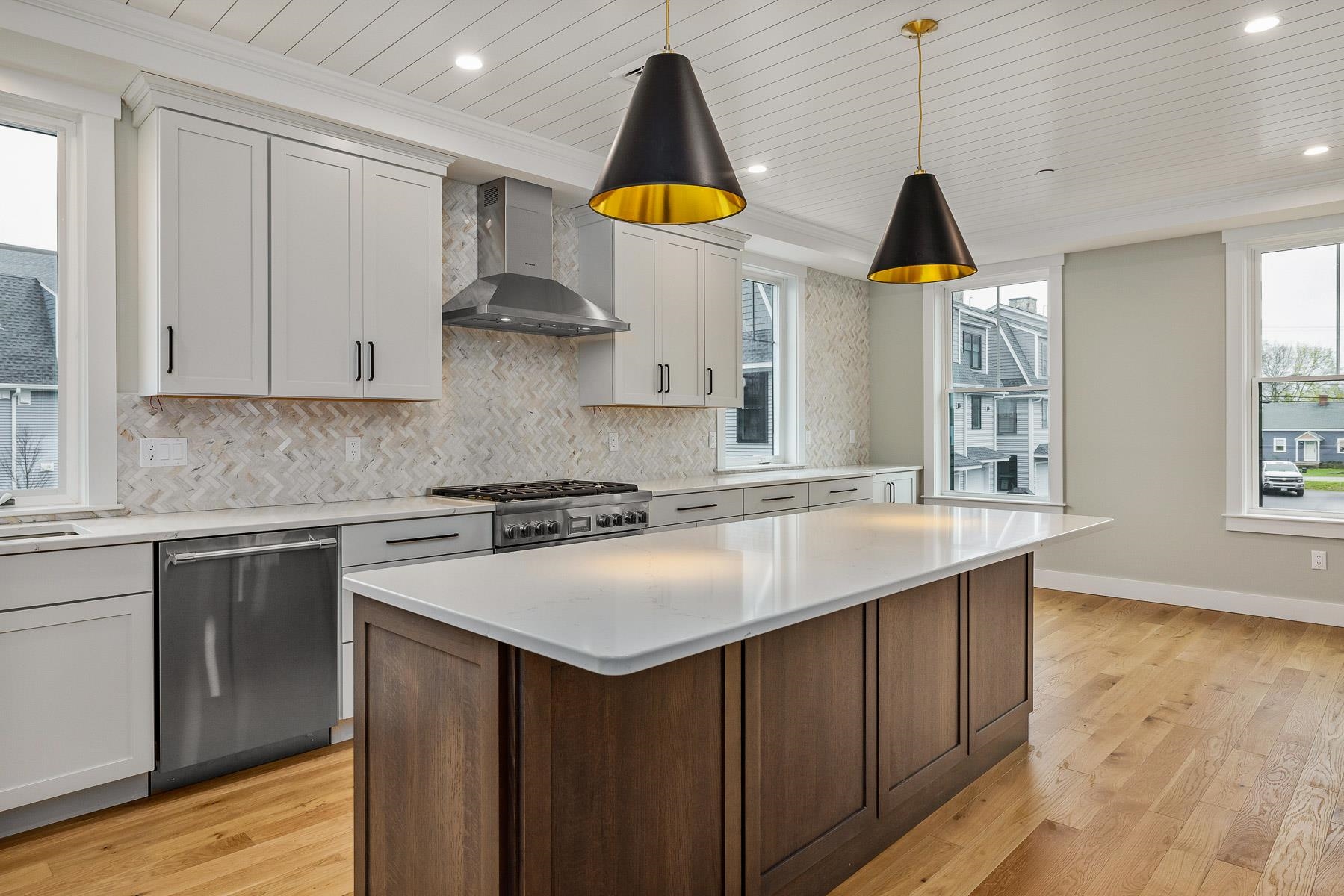 22 LITTLE BAY Drive