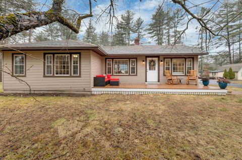 Photo of 6 Cutler Road, Litchfield, NH 03052 (MLS # 5034182) Photo of 6 Cutler Road, Litchfield, NH 03052 (MLS # 5034182)
