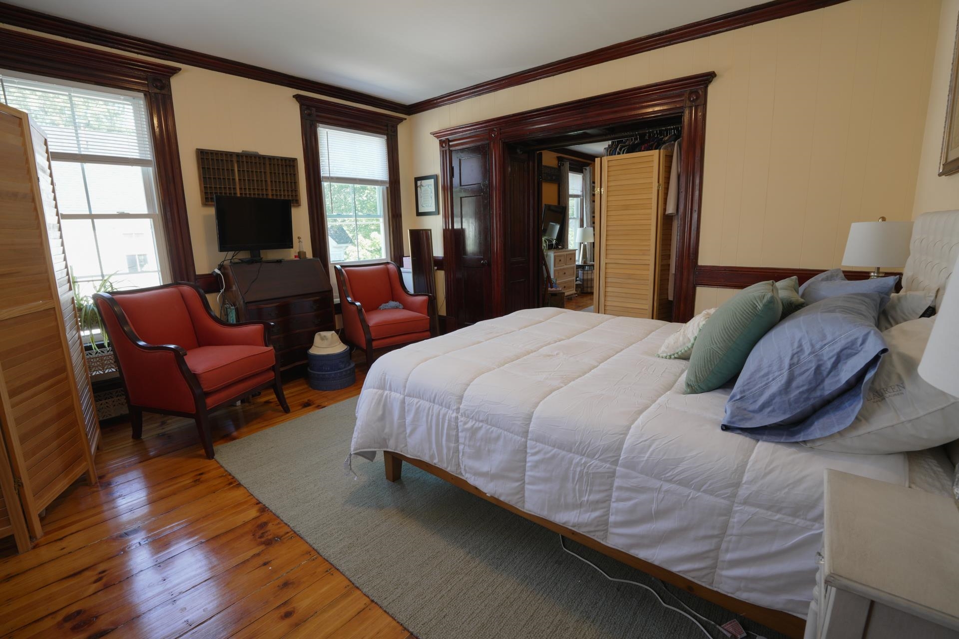 Laconia, New Hampshire 03246, United States, 4 Bedrooms Bedrooms, ,4 BathroomsBathrooms,Residential,Pending,45215